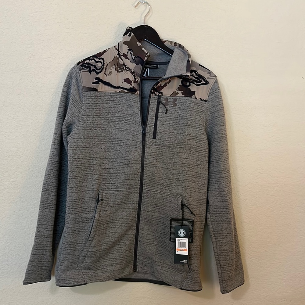 NWT Under Armour lightweight jacket - size Small